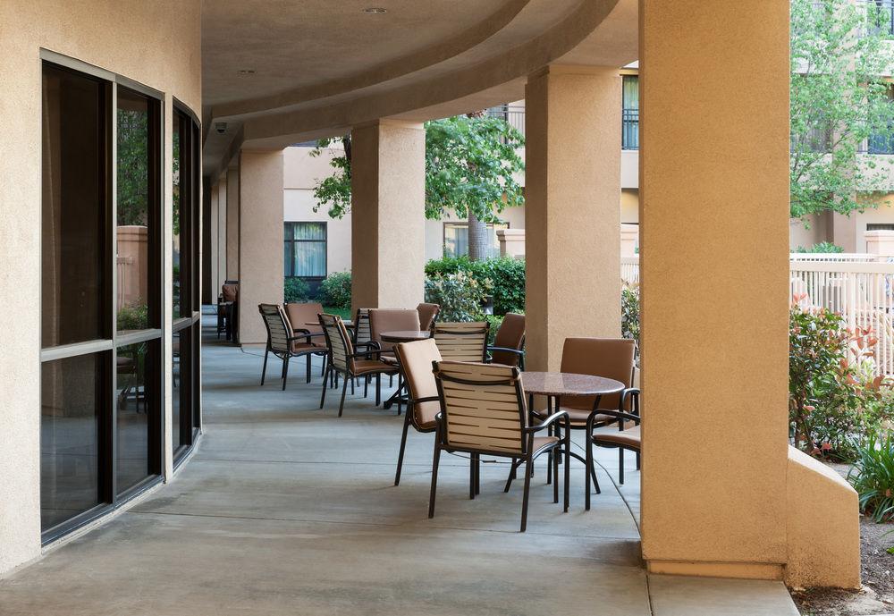 Courtyard By Marriott Santa Clarita Valencia Hotel Luaran gambar