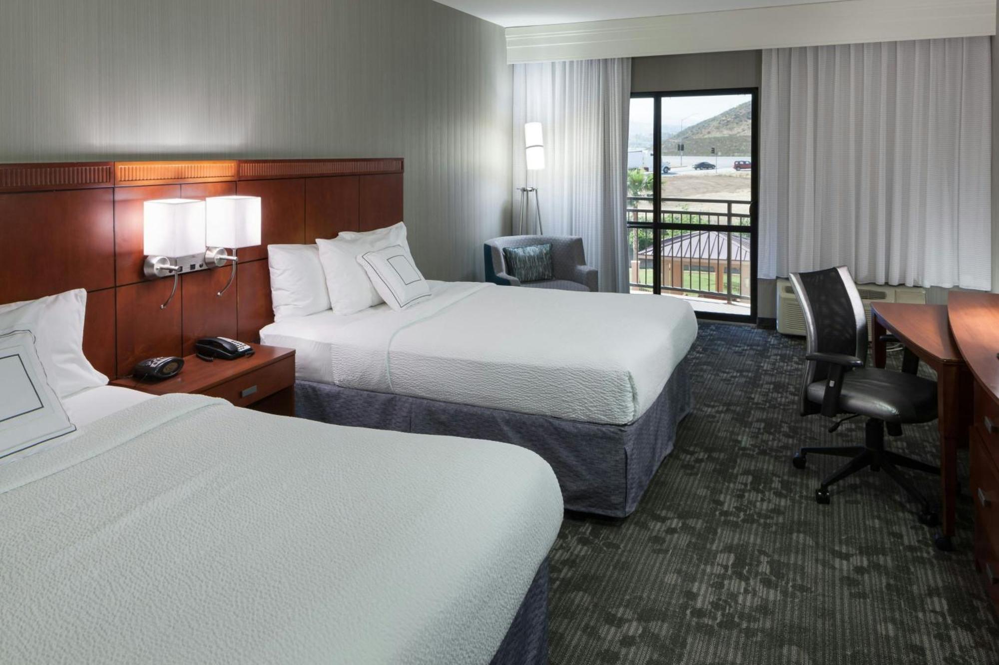 Courtyard By Marriott Santa Clarita Valencia Hotel Luaran gambar