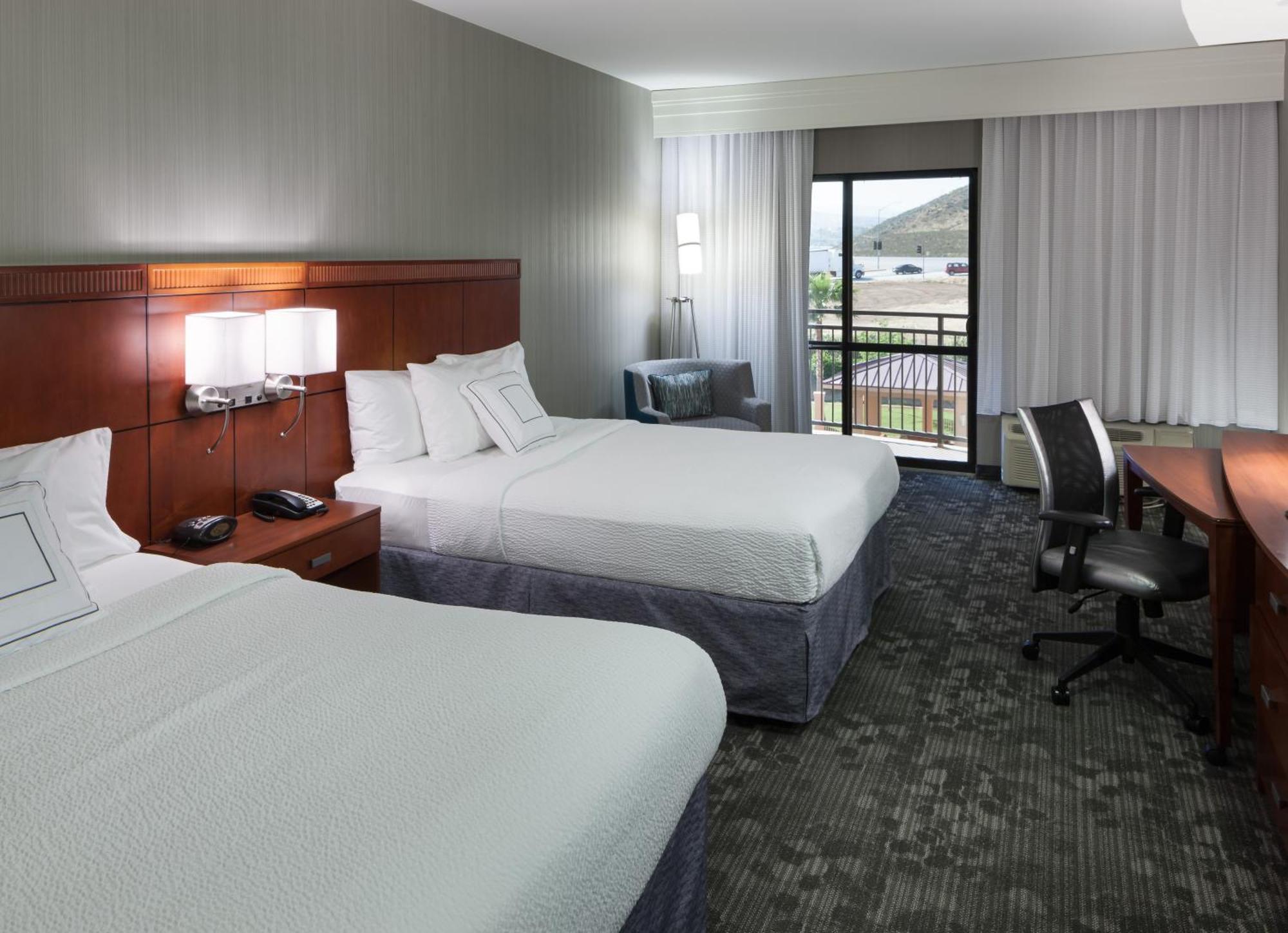 Courtyard By Marriott Santa Clarita Valencia Hotel Luaran gambar