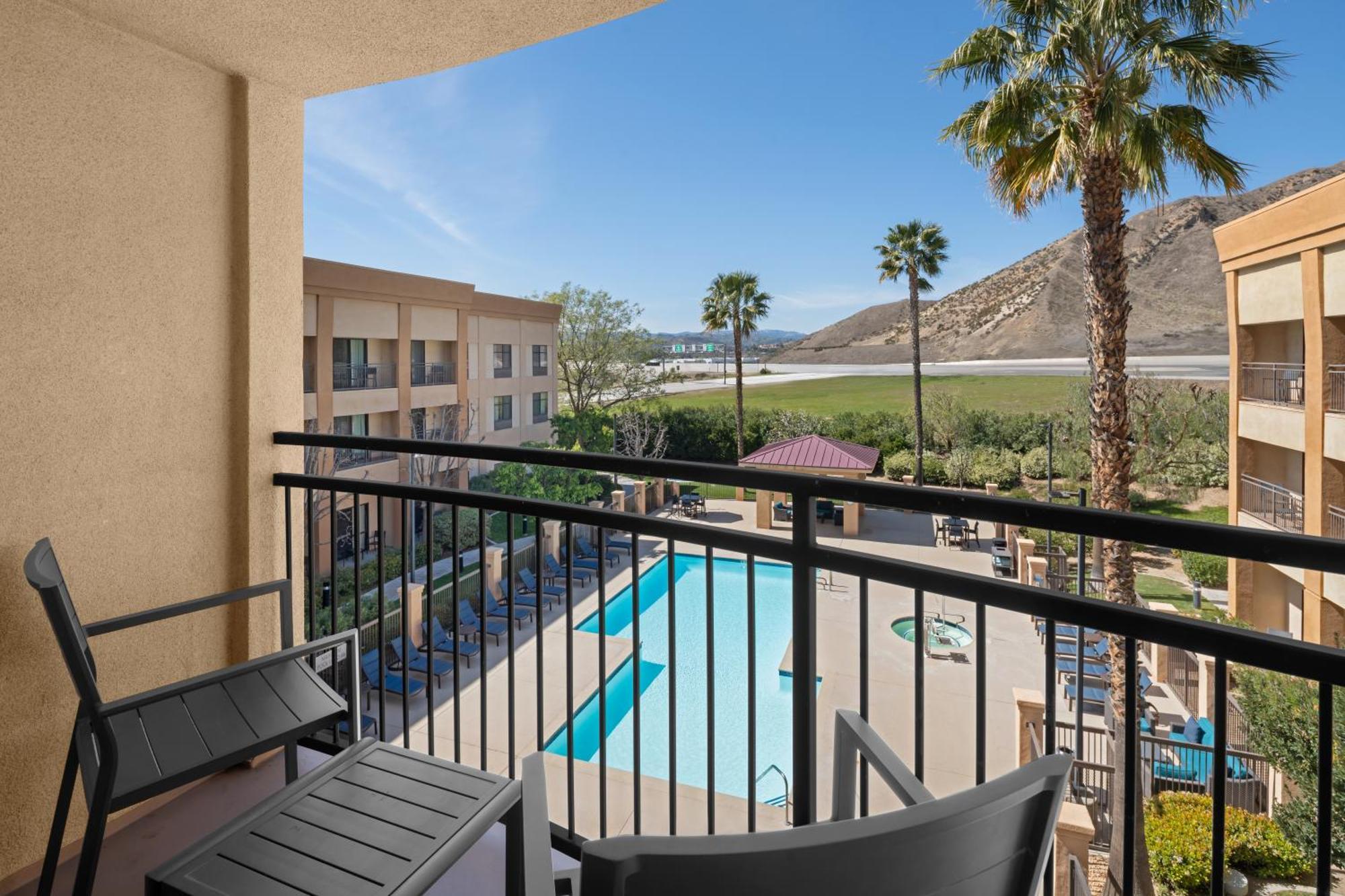 Courtyard By Marriott Santa Clarita Valencia Hotel Luaran gambar